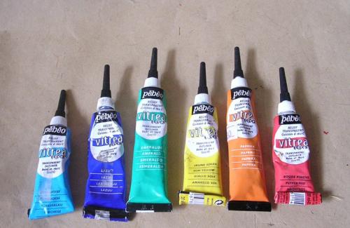 Как покрасить стекло в шкафу. Инструменты для окрашивания