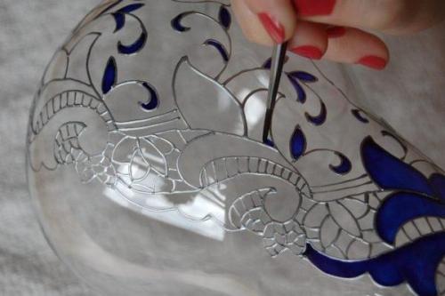 Как покрасить стекло, чтобы оно осталось прозрачным. Нанесение