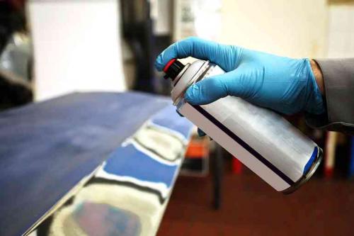 Как красить из баллончика в квартире. Какие поверхности можно красить аэрозольной краской