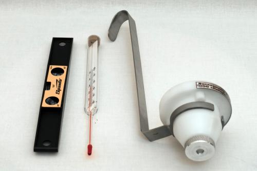 Как разводить водоэмульсионную краску водой пропорции. Особенности и правила разбавления краски