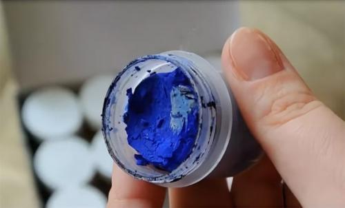 Что делать, если засохла краска в банке. Чем развести засохшую краску за 5 минут?