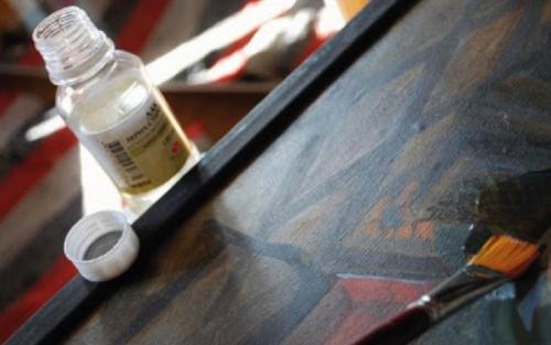 Нужно ли покрывать лаком акриловую краску на холсте. Для чего покрывать лаком картину