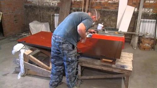 Можно ли красить двери краской для радиаторов. Можно ли перекрасить входную дверь