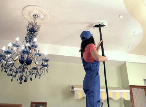 Как убрать пятна на побеленном потолке. Удалить после протечки