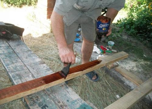 Нужно ли покрывать морилку лаком. Разновидности морилок