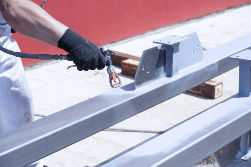 Чем разбавить краску эмаль. Чем лучше разбавить краску ПФ 115