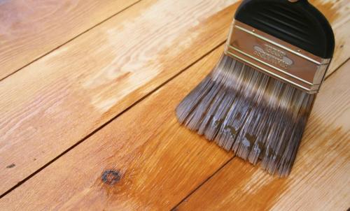 Надо ли грунтовать дерево перед покраской акриловой краской. Грунтовка по дереву перед покраской – нужно ли применять