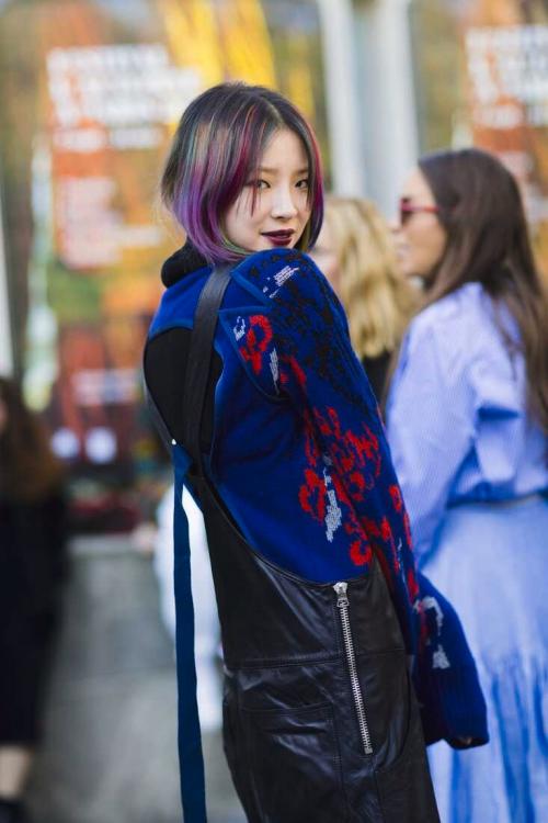 Как получить фиолетовый цвет волос. Фиолетовые волосы: галерея лавандовых, сиреневых и лиловых оттенков