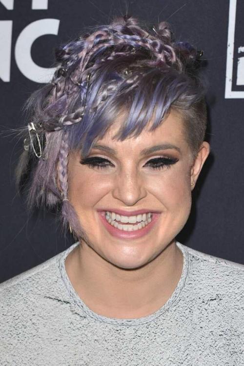 Как получить фиолетовый цвет волос. Фиолетовые волосы: галерея лавандовых, сиреневых и лиловых оттенков