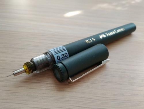 Чем покрасить стекло на балконе. Какие краски подходят для работы со стеклом