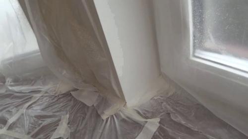 Как покрасить окна не испачкав стекла. Как покрасить рамы не задев оконные стекла