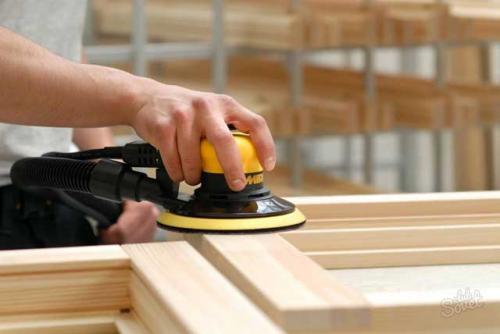 Как покрасить старые деревянные рамы на балконе. Подготовительные работы