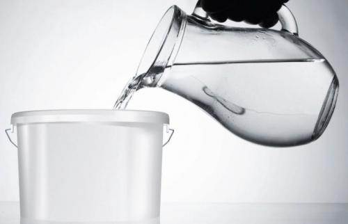 Как правильно выбрать акриловую краску для стен и потолков. Свойства акриловой краски 02