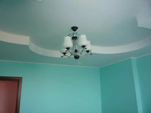 Лучшая краска для потолка. Краска для потолка —, какая лучше: выбор по критериям. Клеевые, матовые, водоэмульсионные, акриловые, глянцевые (обзор + фото)