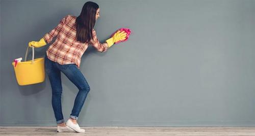 Покраска стен в комнате акриловой краской. Характерные особенности и состав акриловых красок для стен 06