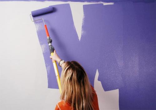 Покраска стен в комнате акриловой краской. Характерные особенности и состав акриловых красок для стен 05