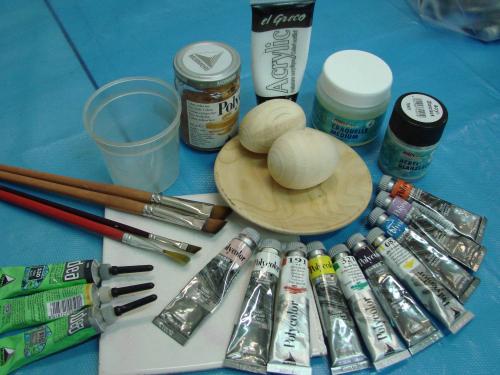 Роспись по дереву технология. Роспись по дереву: выбор краски, компоненты и инструменты, техника росписи