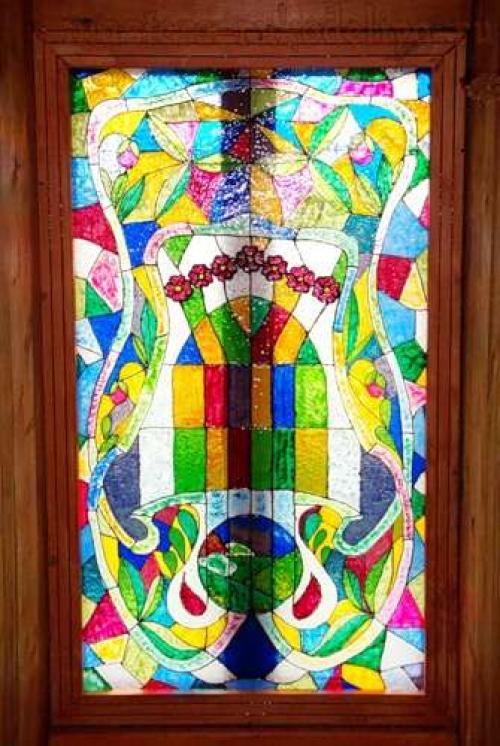 Как сделать витражное окно на даче своими руками. Мастер-класс по витражной росписи: Витражное окно на дачу 10