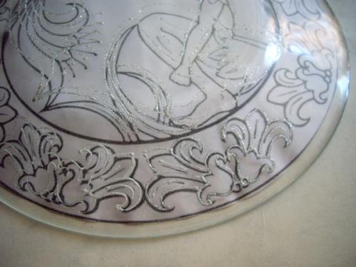 Как рисовать акриловыми красками на стекле. Отличие между акриловыми и витражными красками 10