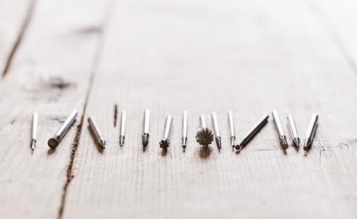 Гравировка на бокале своими руками. Как гравировать на стекле гравером?