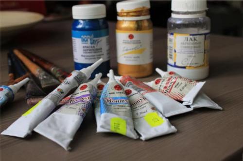 Как рисовать акриловыми красками по керамике.. Мастер-класс №1: точеная роспись тарелок