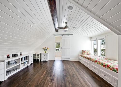 Цвета акриловых красок для стен. Виды акриловых красок 15