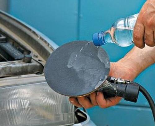 Полировка пластиковых фар своими руками. Инструкция: как отполировать пластиковые фары своими руками в домашних условиях качественно