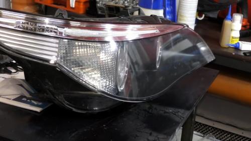Восстановление фар горелкой. Процесс химической полировки