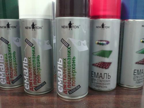 Краска акриловая в баллончиках. Аэрозольная краска: по дереву, пластику и металлу в баллончиках для ткани, авто и дизайна интерьера. Виды, преимущества, использование 13