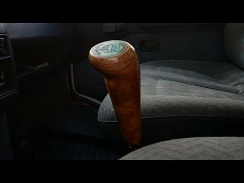 Самодельная ручка КПП. Как сделать деревянную рукоять рычага переключения передач