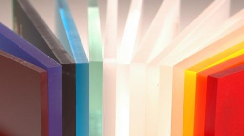 Оргстекло это пластик. Что такое оргстекло и где оно используется?