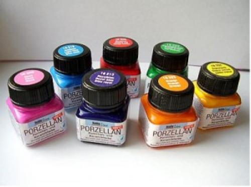 Рисунок на стекле акриловыми красками. Какие выбрать краски для росписи по стеклу и керамике?