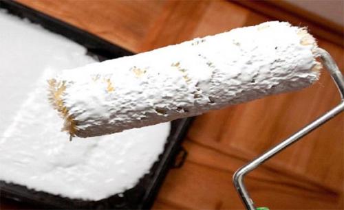 Пятна и разводы на потолке после покраски. Пятна и разводы после покраски потолка: возможные причины 03