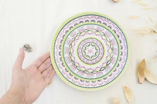 Можно ли рисовать акриловыми красками по стеклу. Советы для новичков 11