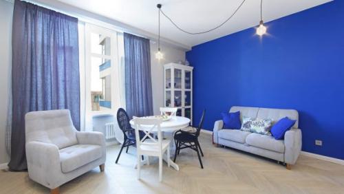 Краска для обоев цвета. Какие обои можно красить – список