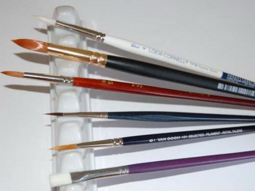 Роспись по стеклу техника выполнения. Инструменты и материалы для росписи по стеклу