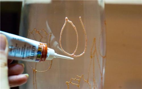 Роспись по стеклу для начинающих. Роспись акриловыми красками по стеклу: мастер класс для начинающих (роспись бутылки), описание различных видов красок и сопутствующих материалов, иллюстрации и видео материалы 09 Роспись по стеклу для начинающих. Роспись акриловыми красками по стеклу: мастер класс для начинающих (роспись бутылки), описание различных видов красок и сопутствующих материалов, иллюстрации и видео материалы 09