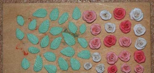 Украшение бутылок на свадьбу своими руками пошагово. Техники украшения свадебных бутылок своими руками, интересные идеи для новичков