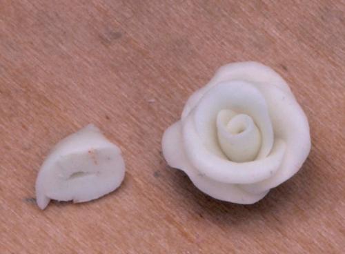 Украшение бутылок на свадьбу своими руками пошагово. Техники украшения свадебных бутылок своими руками, интересные идеи для новичков