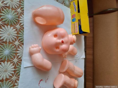 Чем покрасить пластиковую игрушку. Как покрасить выцвевший (белый) пластик куклы