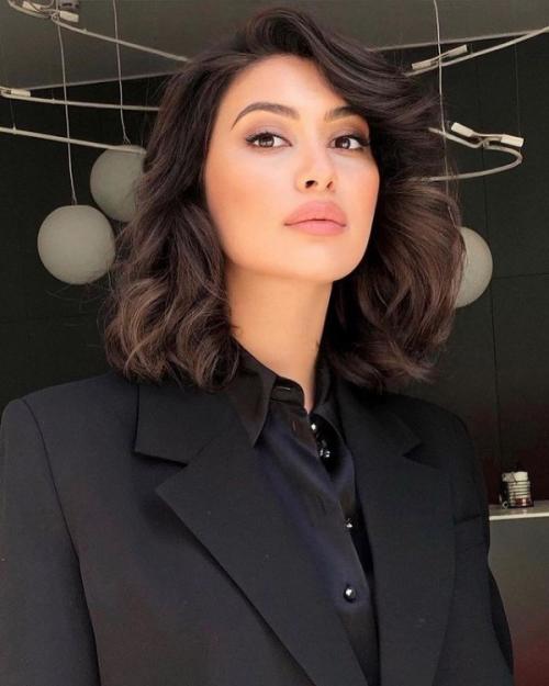 Богатый цвет волос. 5 окрашиваний, которые смотрятся дорого на любых волосах