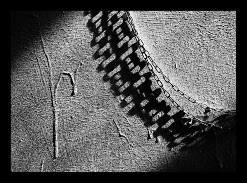 Как убрать подтёки краски с дерева. Как убрать потеки на краске