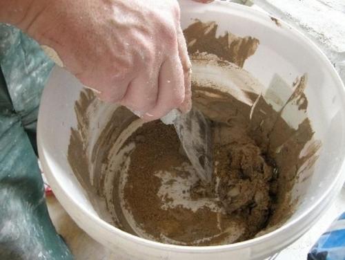 Можно ли смешивать штукатурку и шпаклёвку. Можно ли смешивать между собой разные виды шпаклевок и чем это может грозить